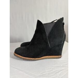 Bettye Muller Black Leather Suede Wedge Ankle Boots sz 6.5 M Boho Chic Sleek